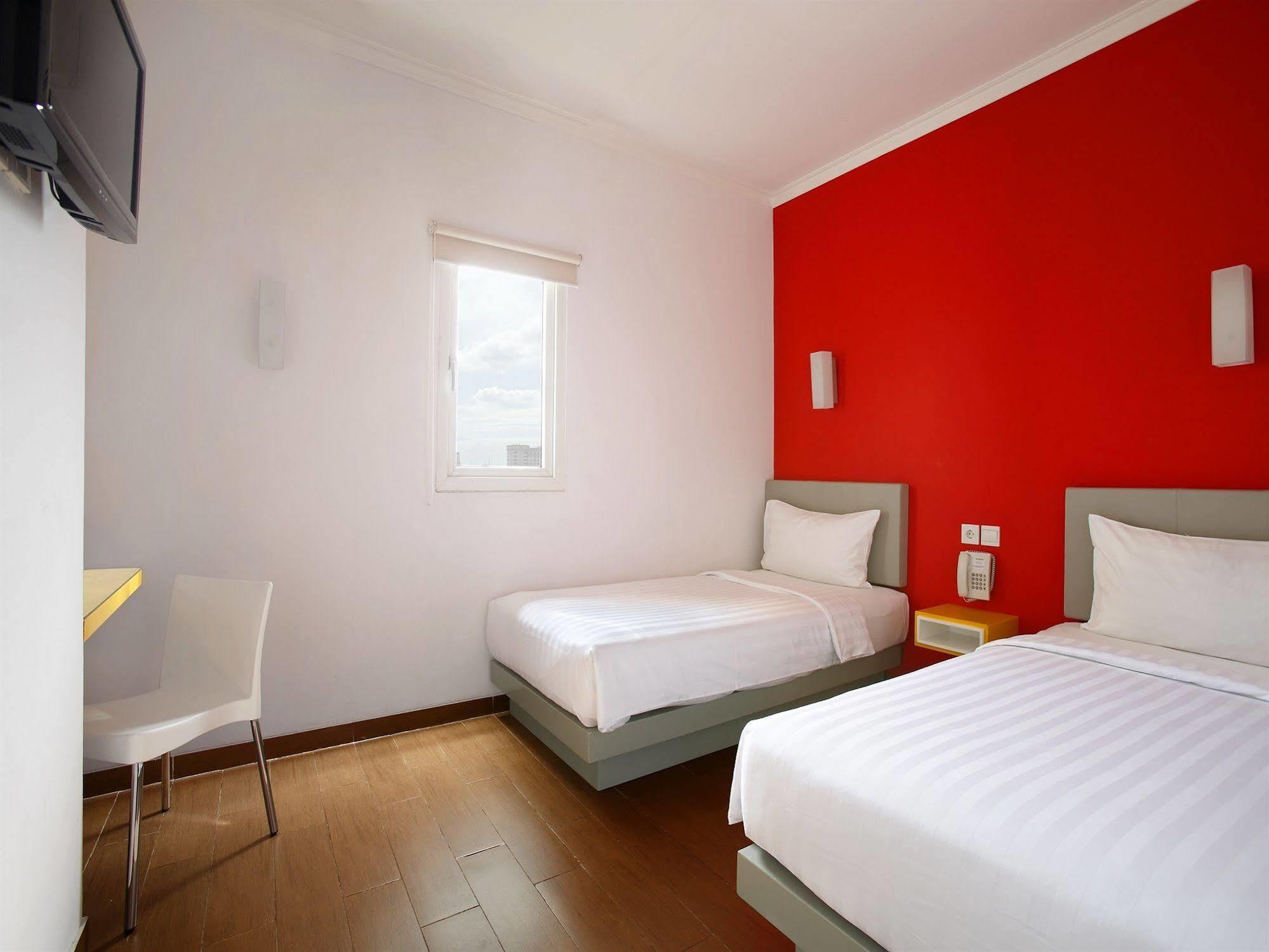 Amaris Hotel Mangga Dua Square Jakarta Exterior foto